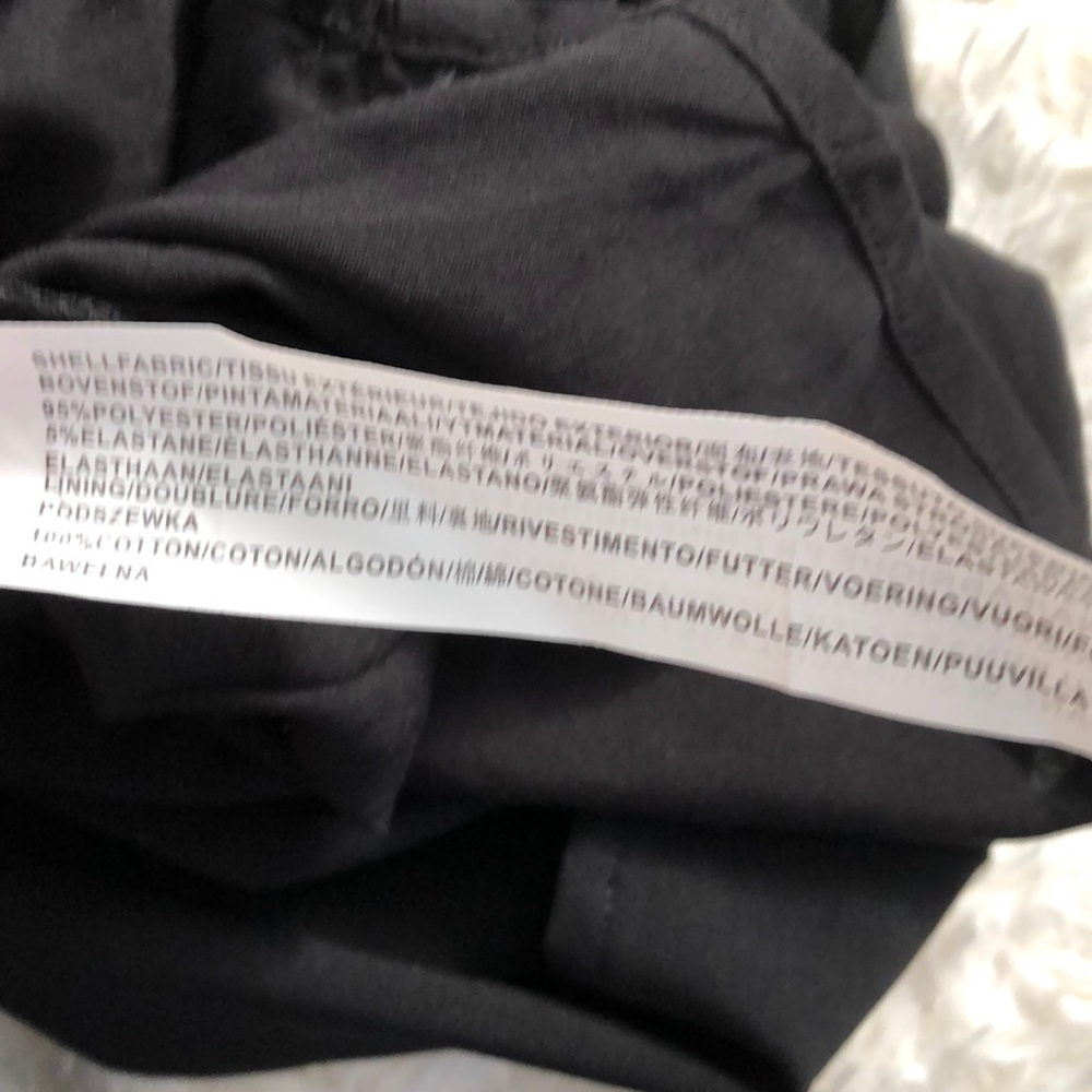 J.O.A black ruched front skirt. - Picture 3 of 3